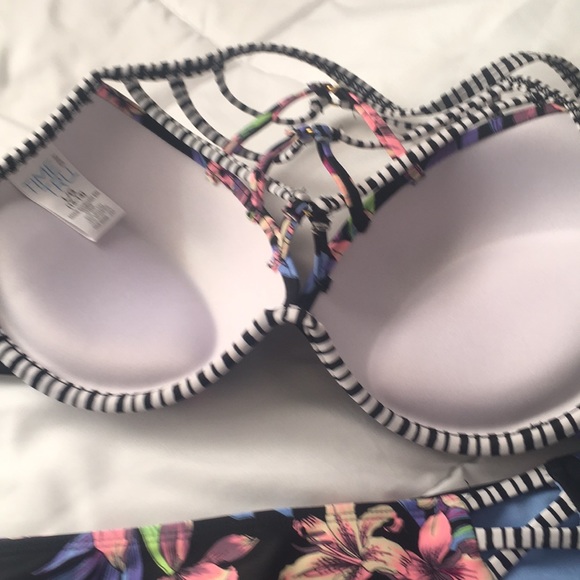 COPY - EUC Time and Tru High Waist Bikini 12/14 - Picture 4 of 8